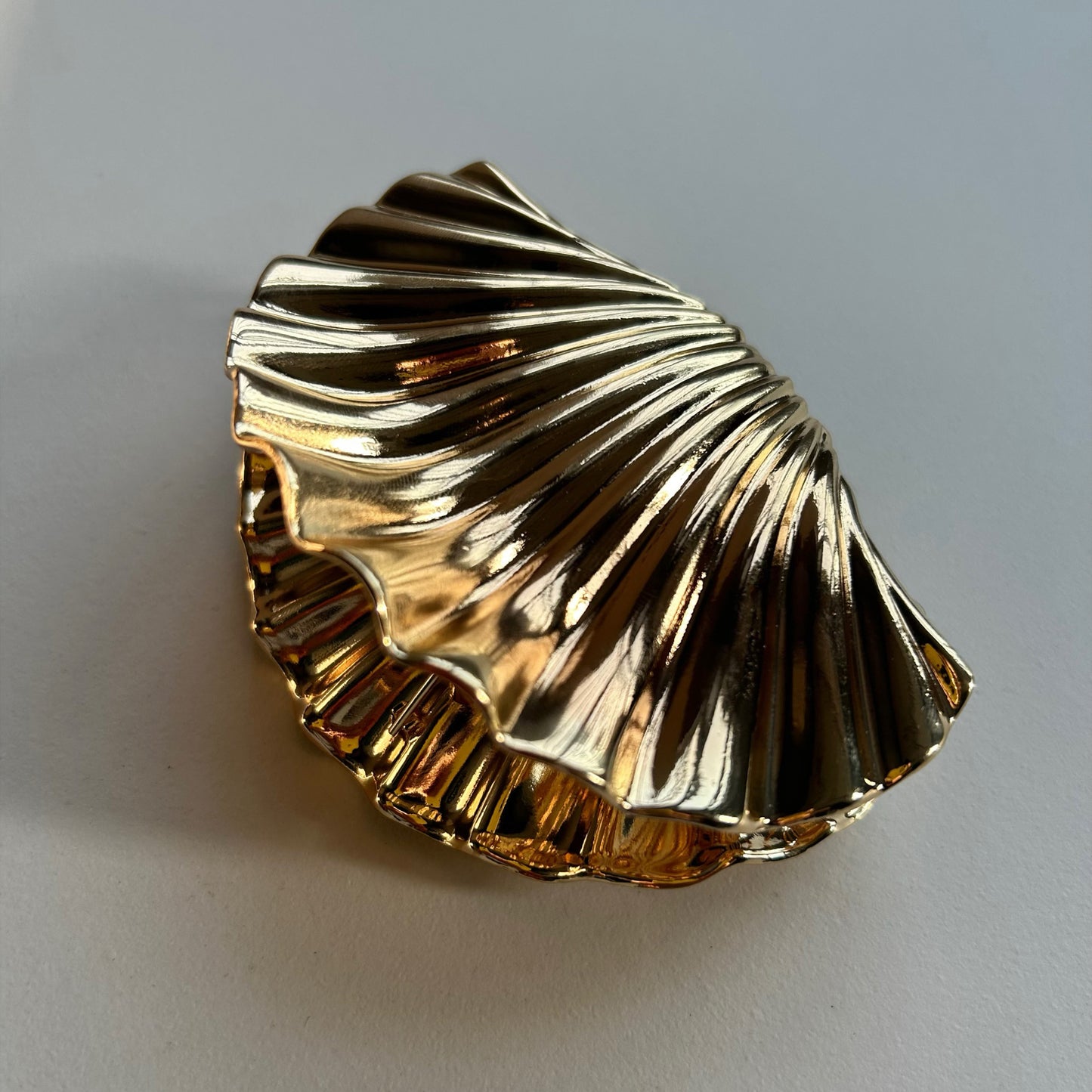 Chic Shell Hairpin