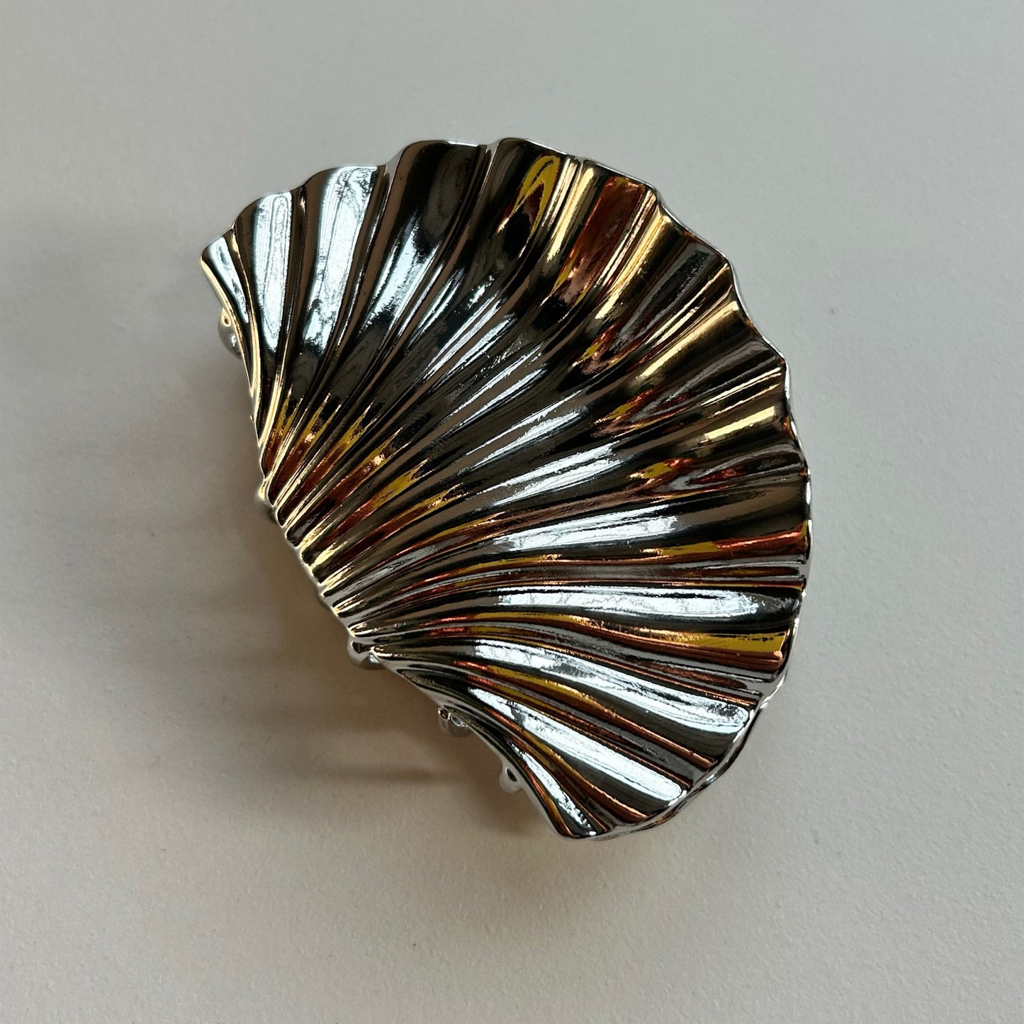 Chic Shell Hairpin