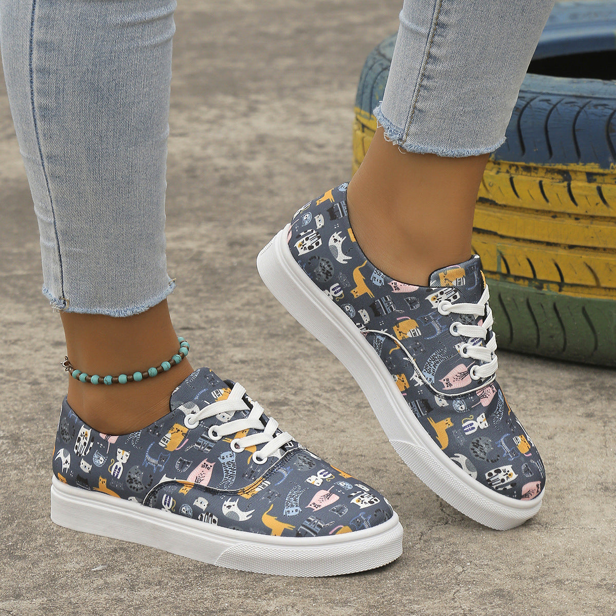 Ditsy Floral Print Lace-up Trainers