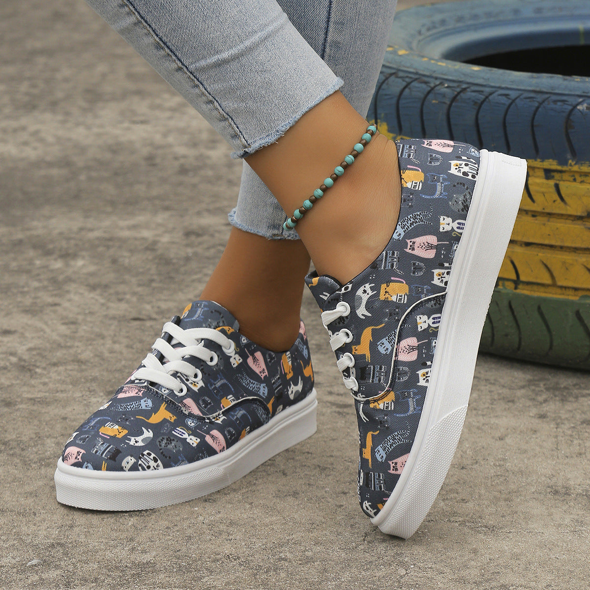 Ditsy Floral Print Lace-up Trainers