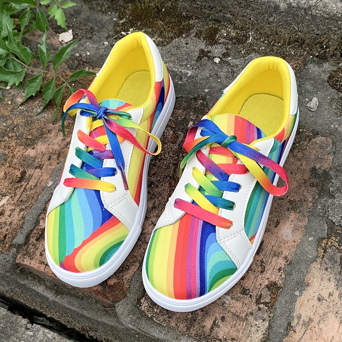 Women's Rainbow Printed Low Top Lace Up Sneakers