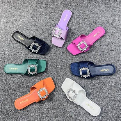 L4084 Rhinestone Flat Slippers