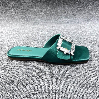 L4084 Rhinestone Flat Slippers