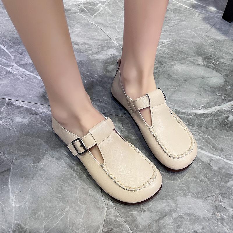 Casual Round Toe Flat Flat Heel Soft Leather Women's Shoes