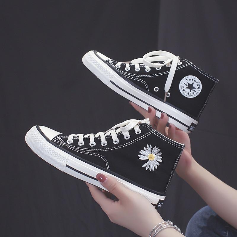 Daisy Low Top Retro Casual Canvas Shoes