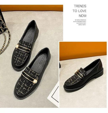 2023 Fashionable British style thick-soled all-match wide-foot casual solid-color leather shoes